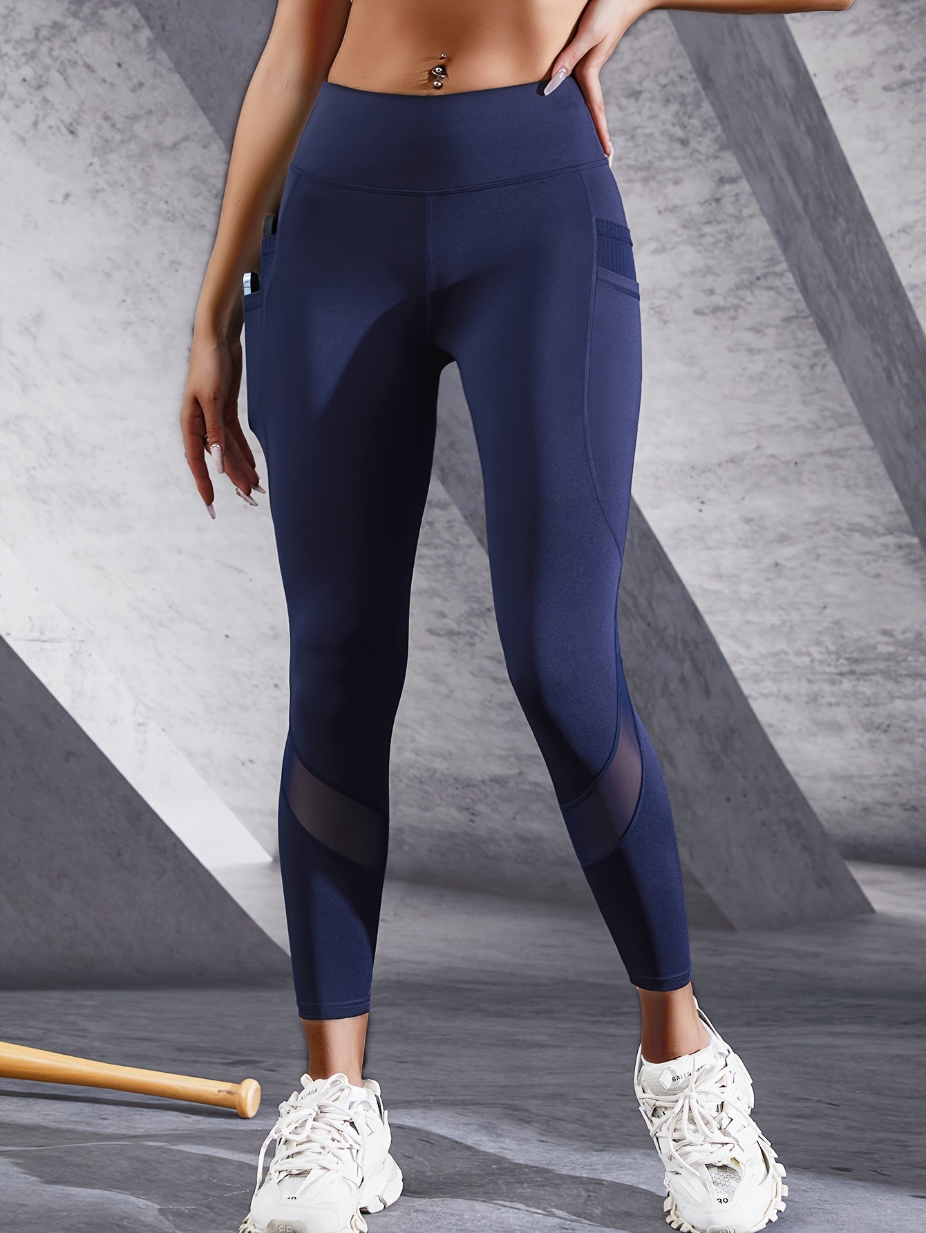 Dames sportlegging met hoge taille en zijzakken – ademende en rekbare activewear